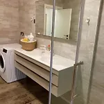 בית הארחה Deluxe Svila אומאג